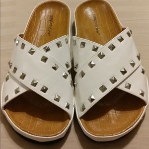 COMFORTVIEW SANDALS STUDDED